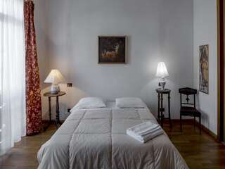 Отель Villa Ayghedzor Ереван Двухместный номер с 1 кроватью или 2 отдельными кроватями-11